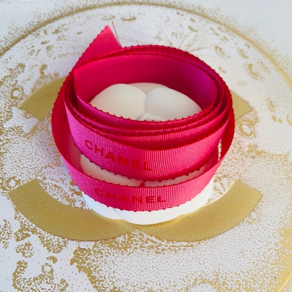 CHANEL Magenta Color Embossed Ribbon - Picture 2 of 10